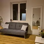 Simple Elegance - Old Town Apartament