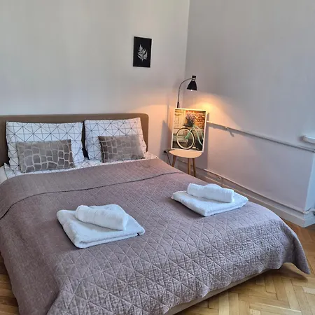 Simple Elegance - Old Town * Warsaw