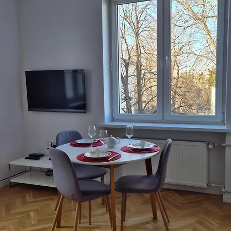 Simple Elegance - Old Town Apartmán