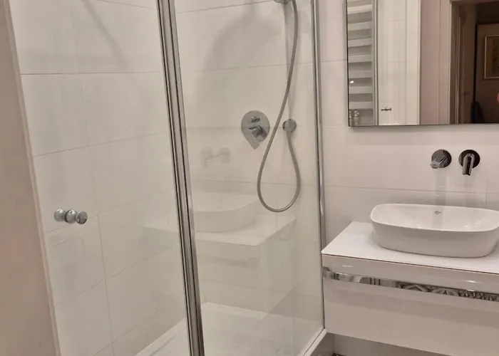 Simple Elegance - Old Town * Warsaw